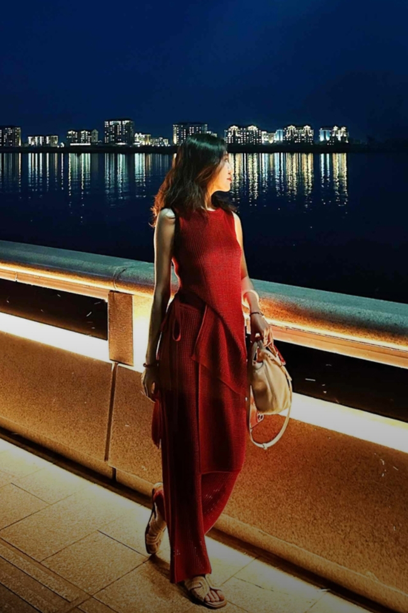 Red and Off-White Cutout Knit Three-Piece Set for Women Summer 2025