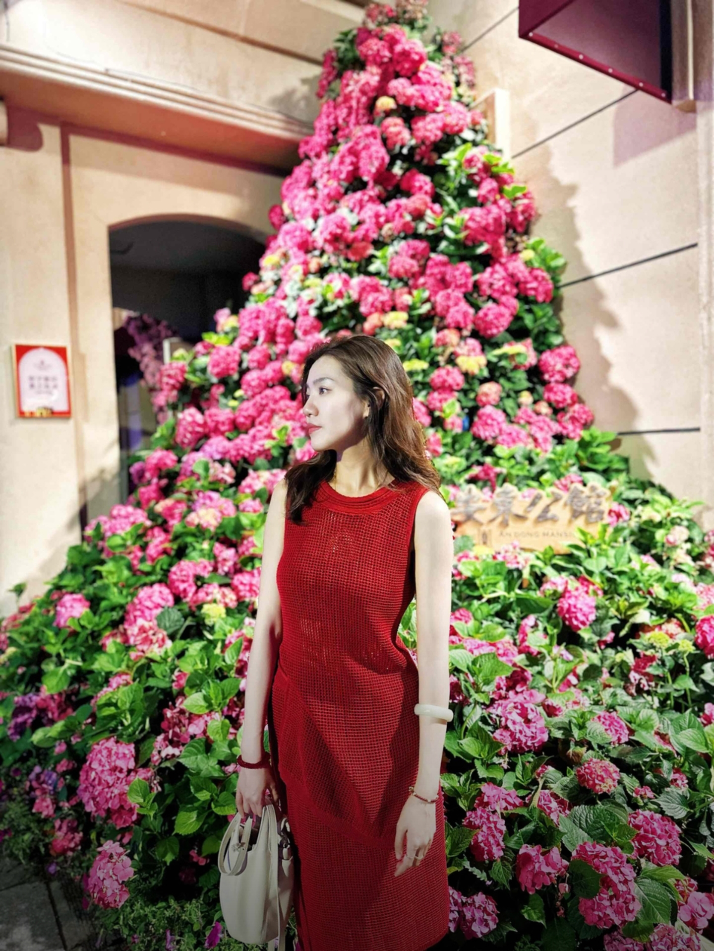 Red and Off-White Cutout Knit Three-Piece Set for Women Summer 2025