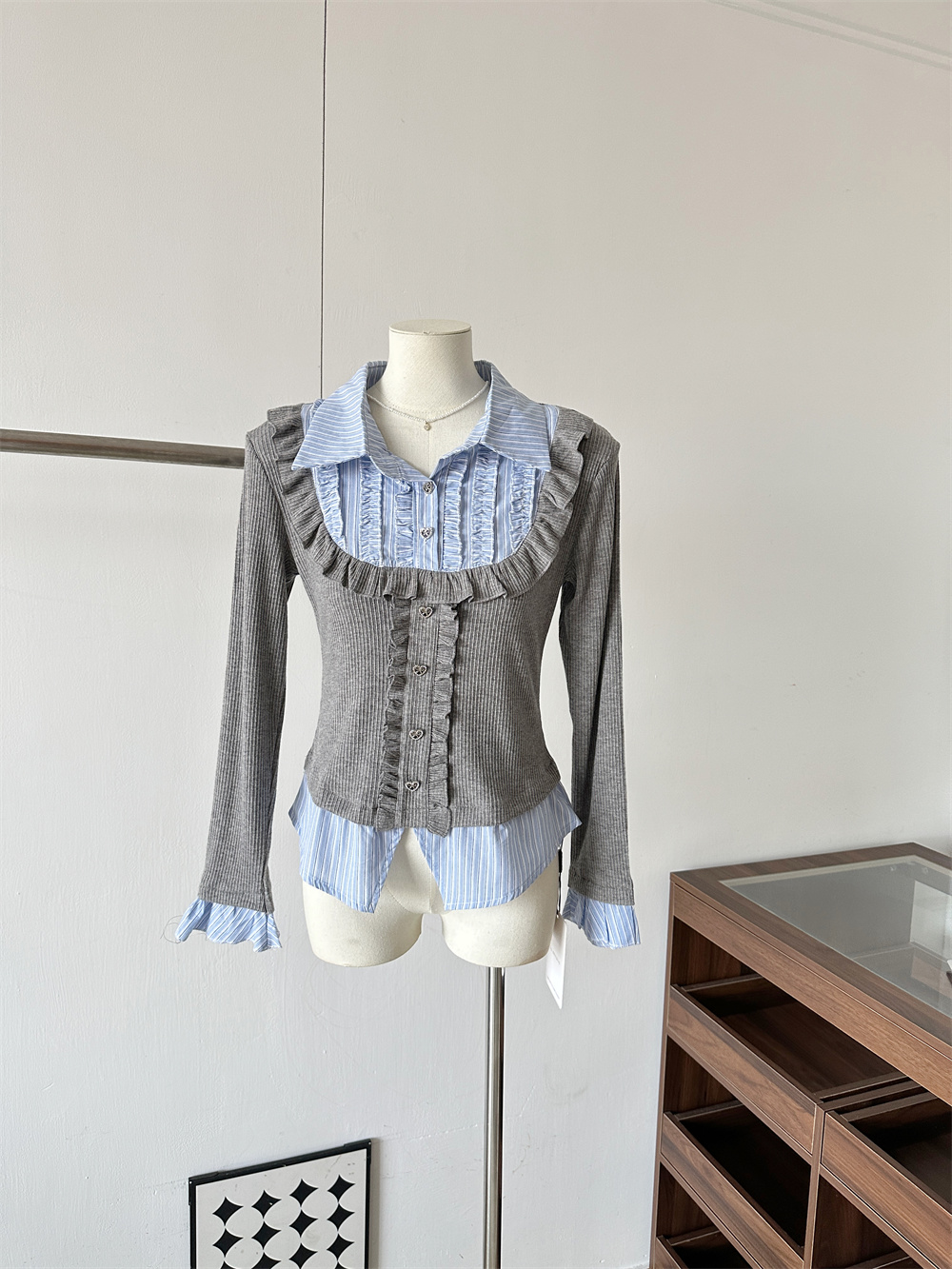 Retro Hot Girl Lapel Fake Two-Piece Base Shirt Women's Inner Wear Wooden Ear Striped Spliced Flared Long Sleeve Top Autumn Winter
