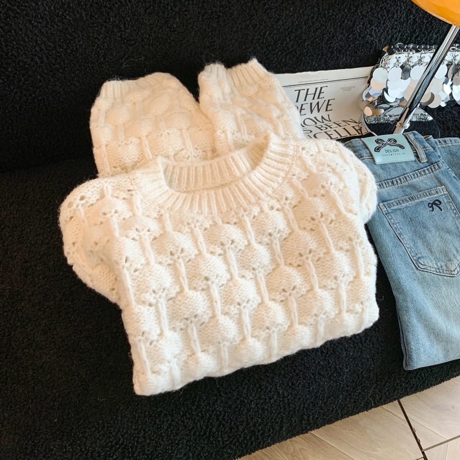 Women's Cozy Textured Knit Pullover Sweater Korean Retro Soft Short Top